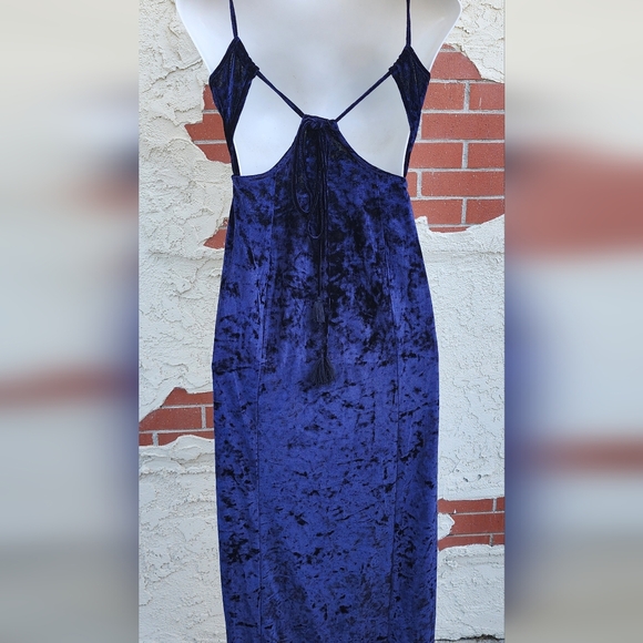 Large fit Medium? Intimately FREE PEOPLE Low Key Crushin Velvet Maxi Dress BLUE - Picture 11 of 16